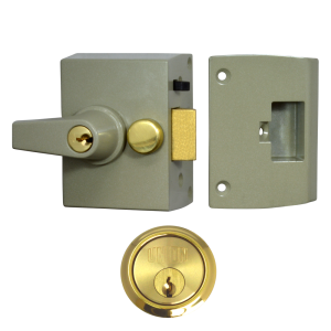 UNION 1097 & 1098 Auto Deadlocking Nightlatch - 1097 - 40mm CG Case - PL Cyl Boxed